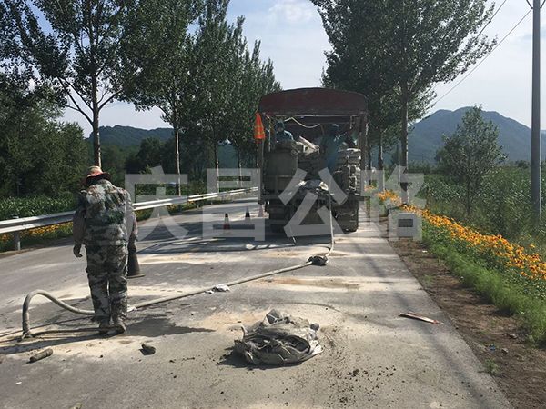 公路壓漿技術(shù)在不同氣候條件下的施工要求是什么？
